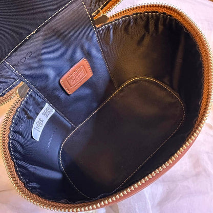 COACH  

MACK UP BOX 

RESTOCK 

HIGH QUALITY 

WITH BOX 
100 dhs🇦🇪🇦🇪

Zain295
♥️♥️♥️