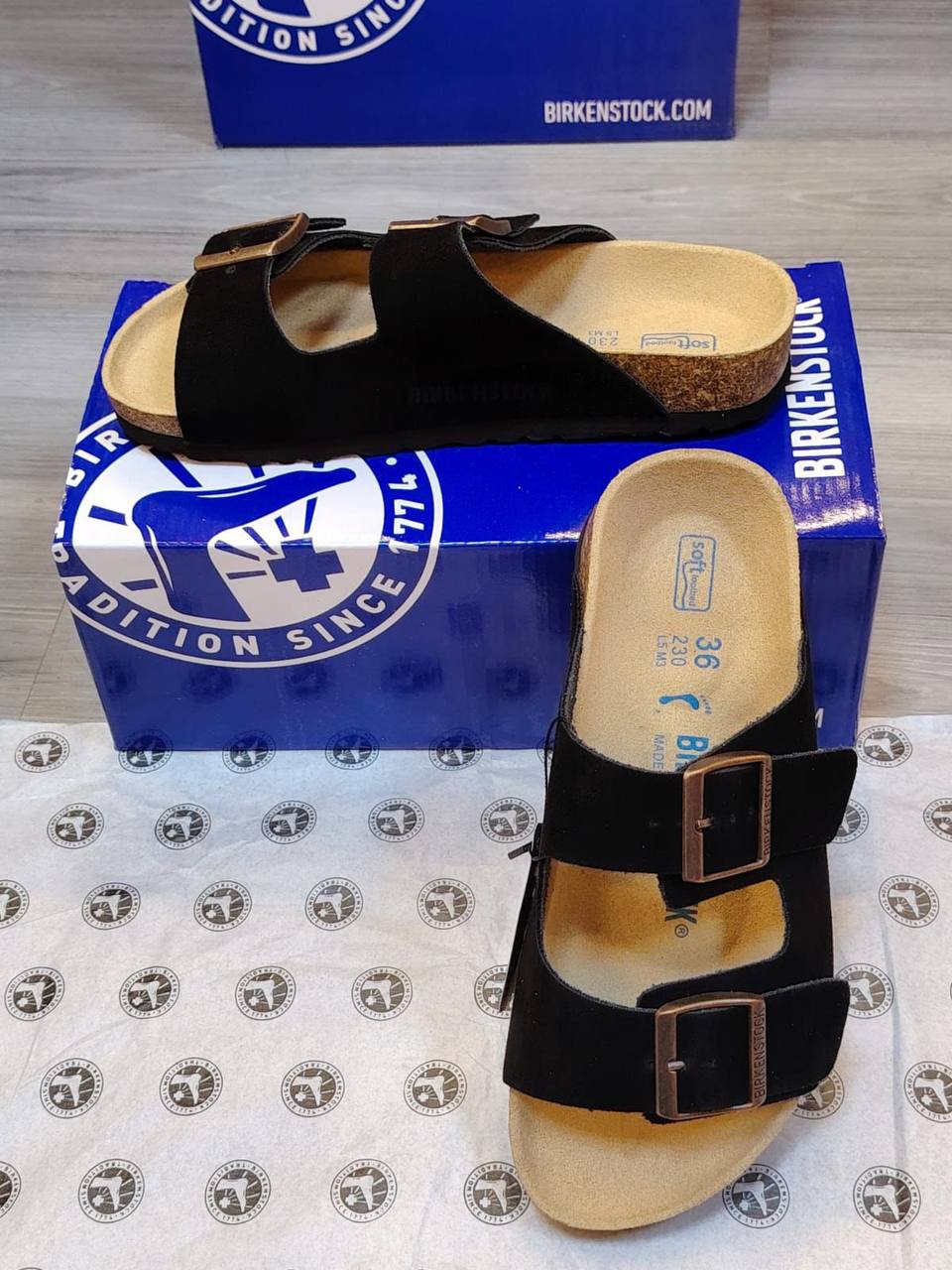 Birkenstock High Quality, New Arrived 
Size 36 To 45
105 dhs✅

Zain120
♥️♥️♥️