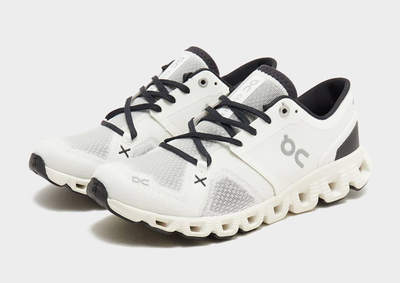 On Cloud X3 ‘White’
Size 36-45 AVAILABLE 🤩
170 dhs🪙💕

Zain242
♥️♥️♥️