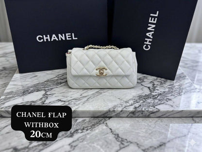 Chanel ss20 ғʟᴀᴘ
ɢᴏʟᴅ ʜᴀʀᴅᴡᴀʀᴇ 
ᴡɪᴛʜʙᴏx🎁🎁🎁

ϙᴜᴀʟɪᴛʏ:ʟᴀᴍʙsᴋɪɴ
95 dhs✅

Zain56
♥️♥️♥️