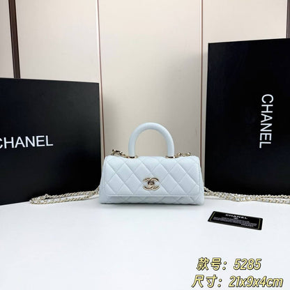 Chanel

270 dhs🇦🇪🇦🇪

Zain153
♥️♥️♥️