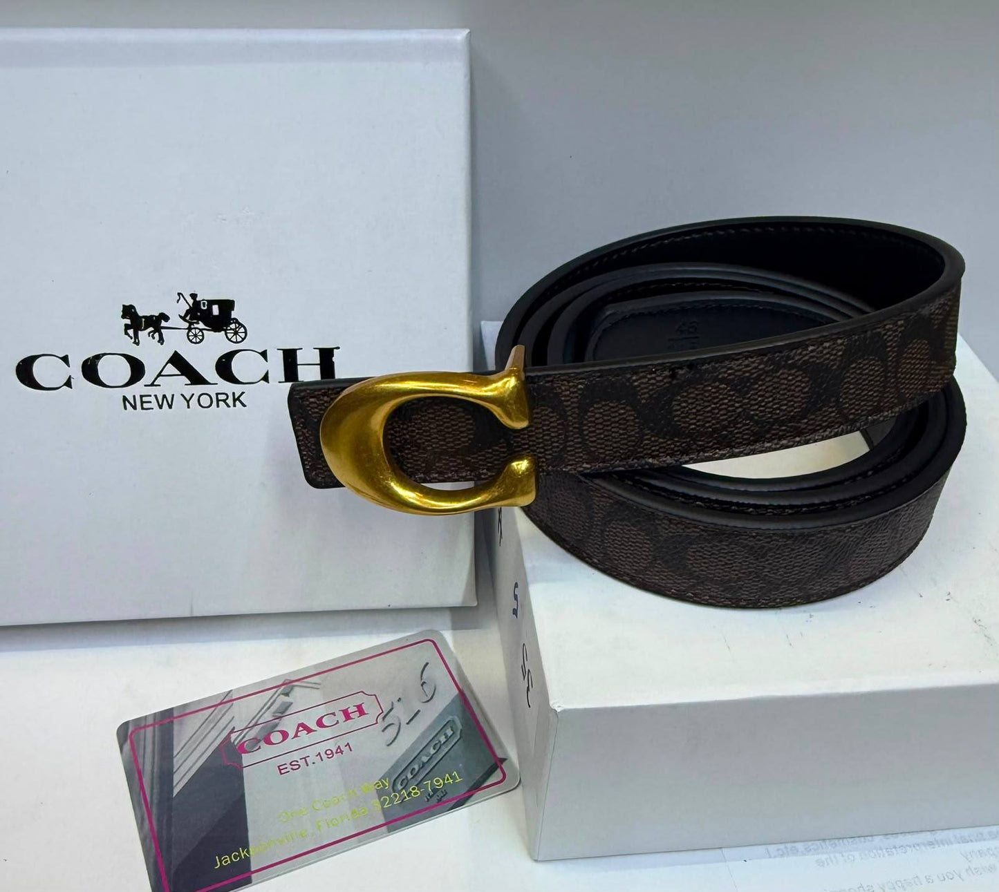 Belts 
With box
40 dhs✅

30 dhs✅ No Box

Zain93
♥️♥️♥️
