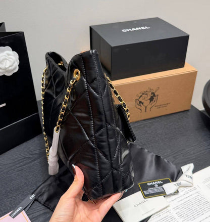 CHANEL 

NEW CAME 

GOOD QUALITY
115 dhs🇦🇪🇦🇪

Zain295
♥️♥️♥️