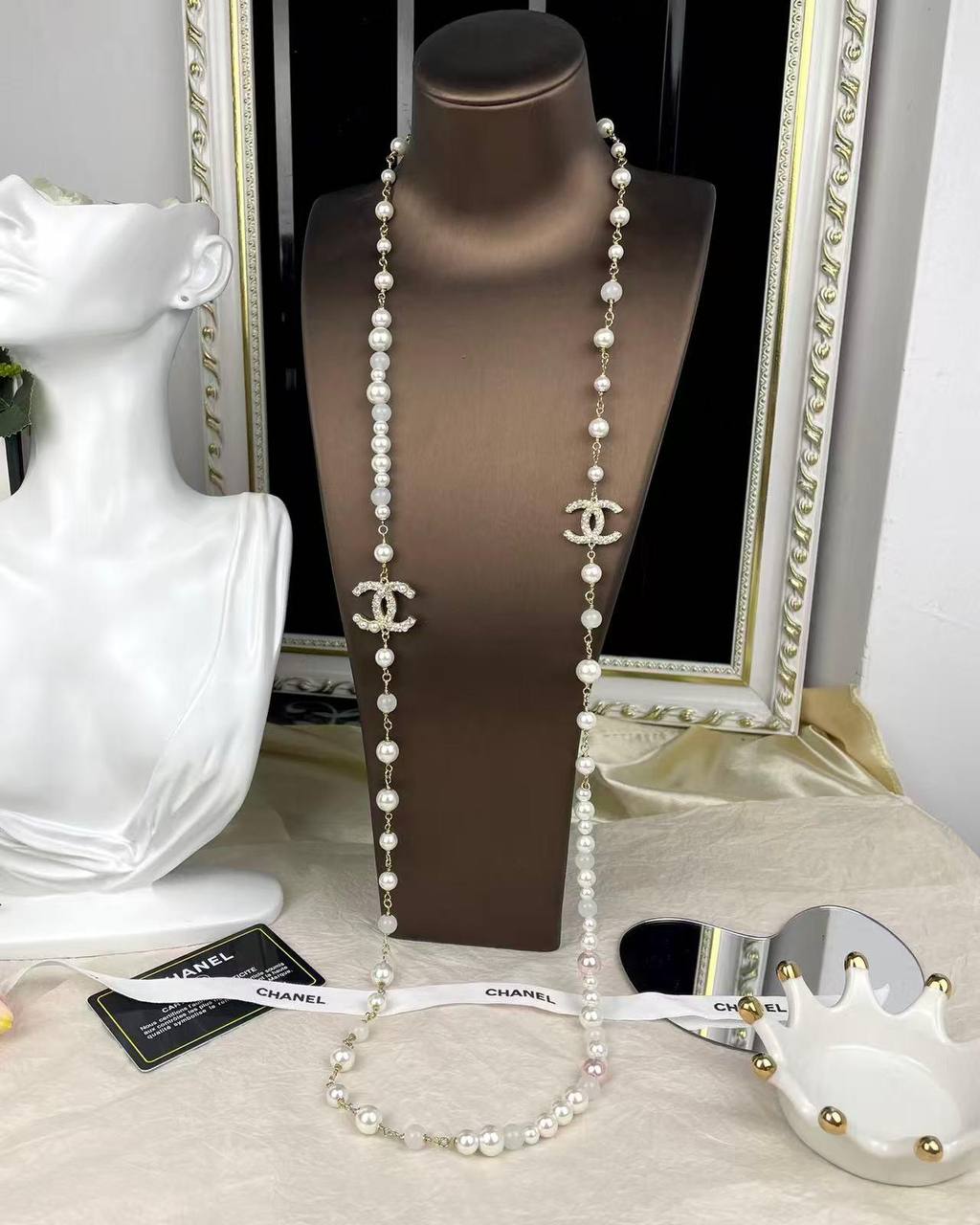MASTER CHANEL
NECKLACE ✨💫
WITH BOX AND PAPER BAG🛍️🎁
120 DHS✅

Zain89
♥️♥️♥️