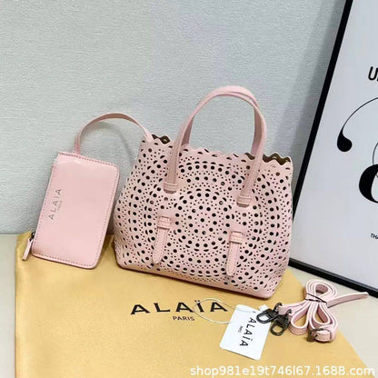 ALAIA 
NEW CAME 
GOOD QUALITY 
100 dhs🇦🇪

Zain39
♥️♥️♥️