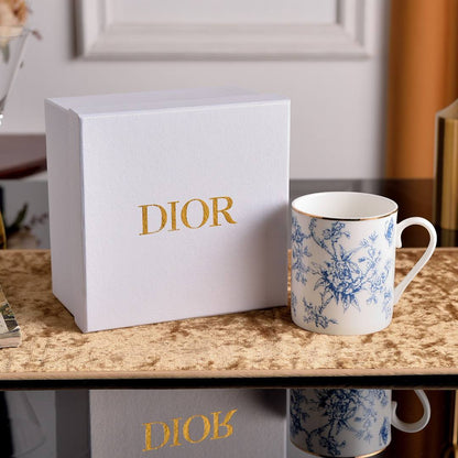 Branded mugs 

75 dhs

Zain205
♥️♥️♥️