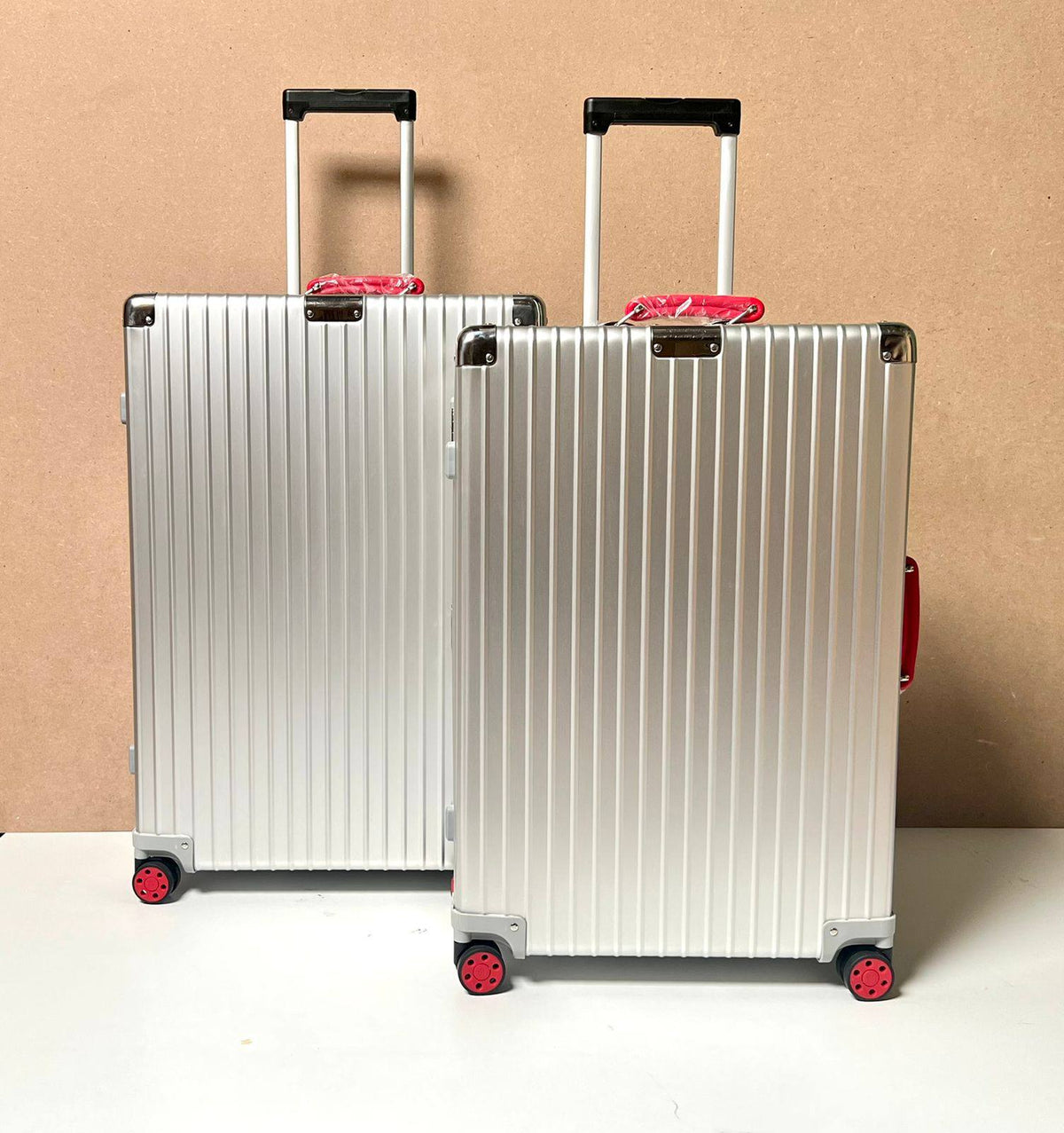 Dior Rimowa
Master💓💓
10kg。800 dhs✅✅
20kg。950 dhs✅✅
30kg。1150 dhs✅✅

Zain341
♥️♥️♥️