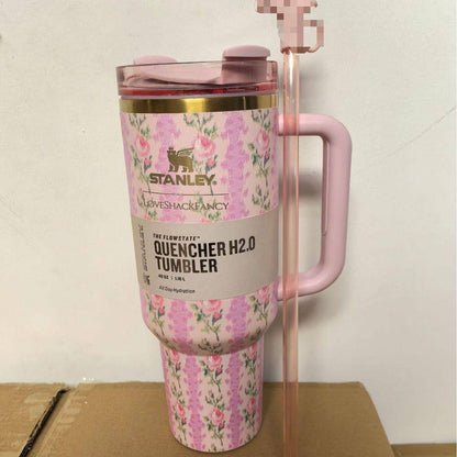 Stanley Coffee vacuum Cup 
Normal Quality 
Size ： 27 * 10 cm
60 dhs🪙💚
with box 🎁

Zain115
♥️♥️♥️