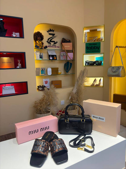 Miu Miu Set
170 dhs✅

Zain186
Zain236
♥️♥️♥️