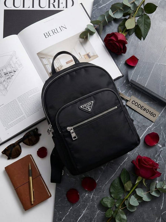 Prada ʙᴀɢᴘᴀᴄᴋ
ɴʏʟᴏɴ ᴄʟᴏᴛʜᴇ ᴍᴀᴛᴇʀɪᴀʟ
sɪʟᴠᴇʀ ʜᴀʀᴅᴡᴀʀᴇ
sɪᴢᴇ: 26 cm

75 dhs✅

Zain31
♥️♥️♥️