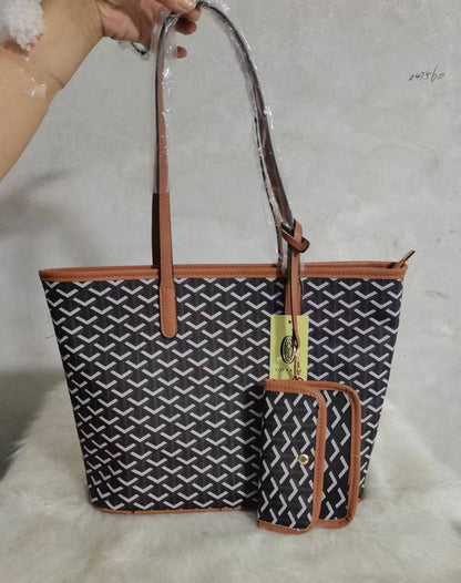 Goyard
70 dhs✅

Zain50
♥️♥️♥️