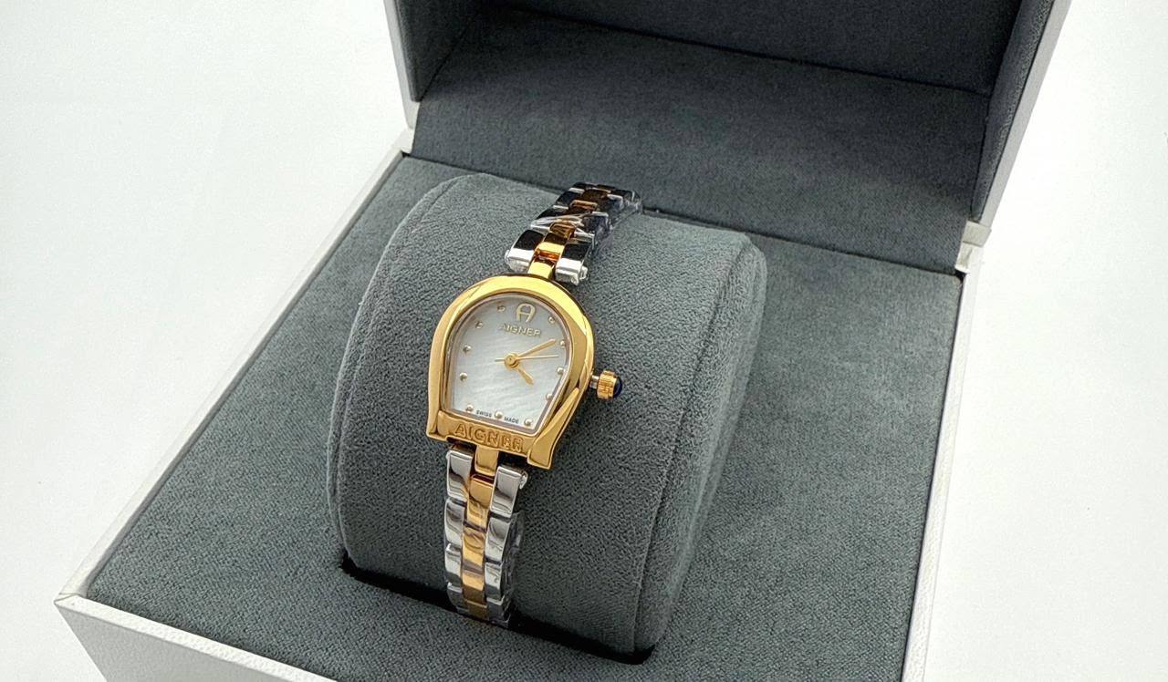 Ladies Watch
60 dhs🇦🇪🇦🇪

Zain45
♥️♥️♥️