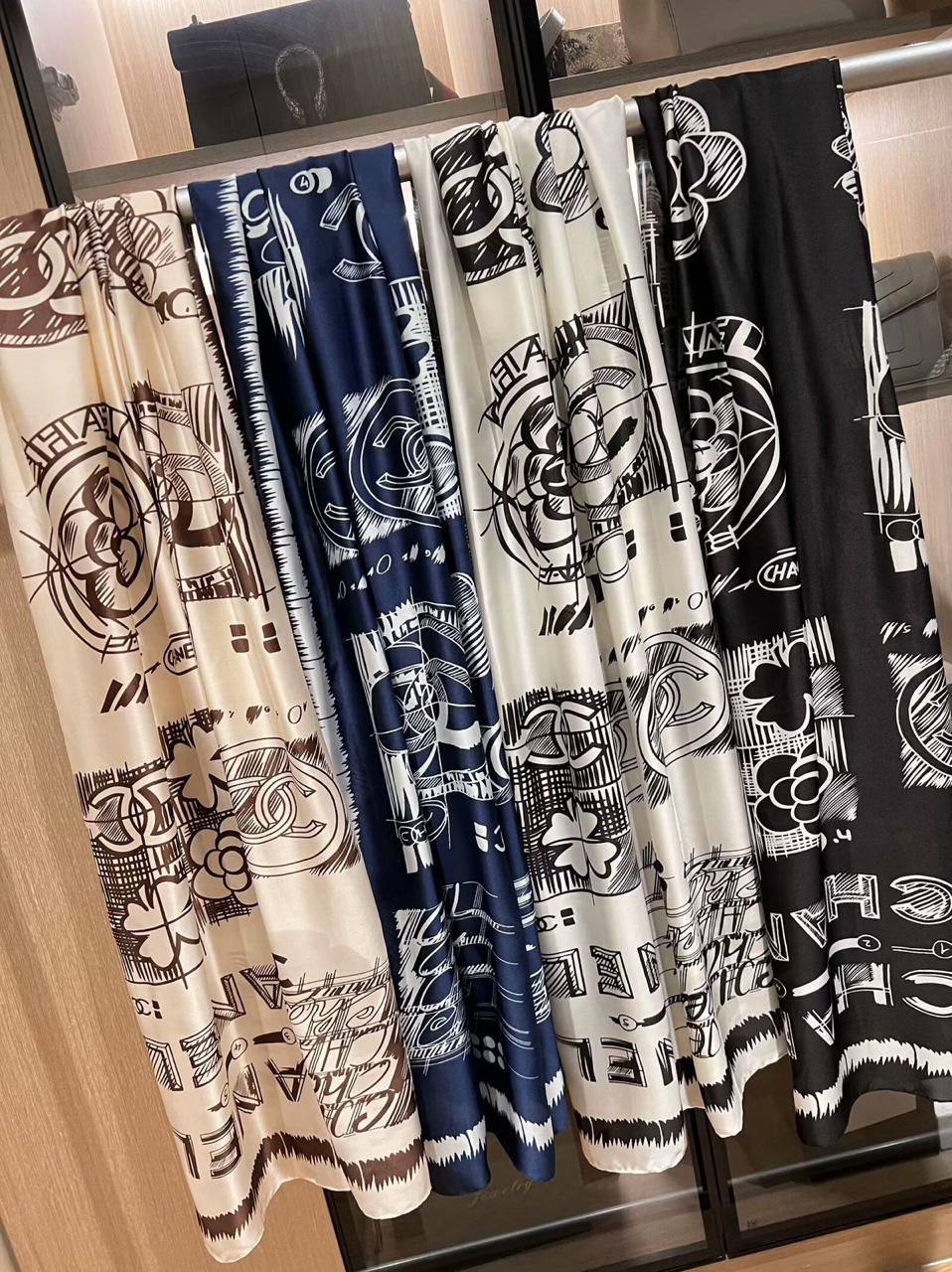 Silk scarf
40 dhs❣️

Zain60
❣️❣️❣️