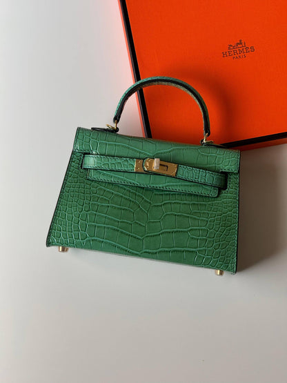 Hermes
minikelly 19cm💕

master quality😍

with box❤️
🎁🎁🎁

340 dhs❣️

Zain52
♥️♥️♥️