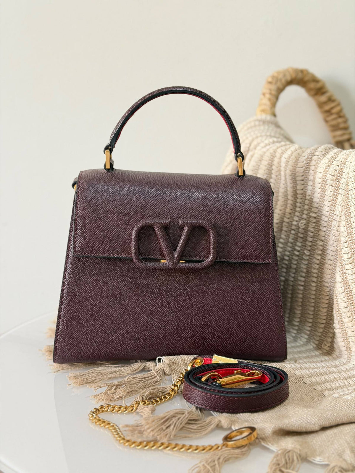 Valentino 
Super master quality aaa

For Price 👇 WhatsApp✅
0568585901 
0507557372
0552275751 Owner Zain 👌

Zain315
♥️♥️♥️