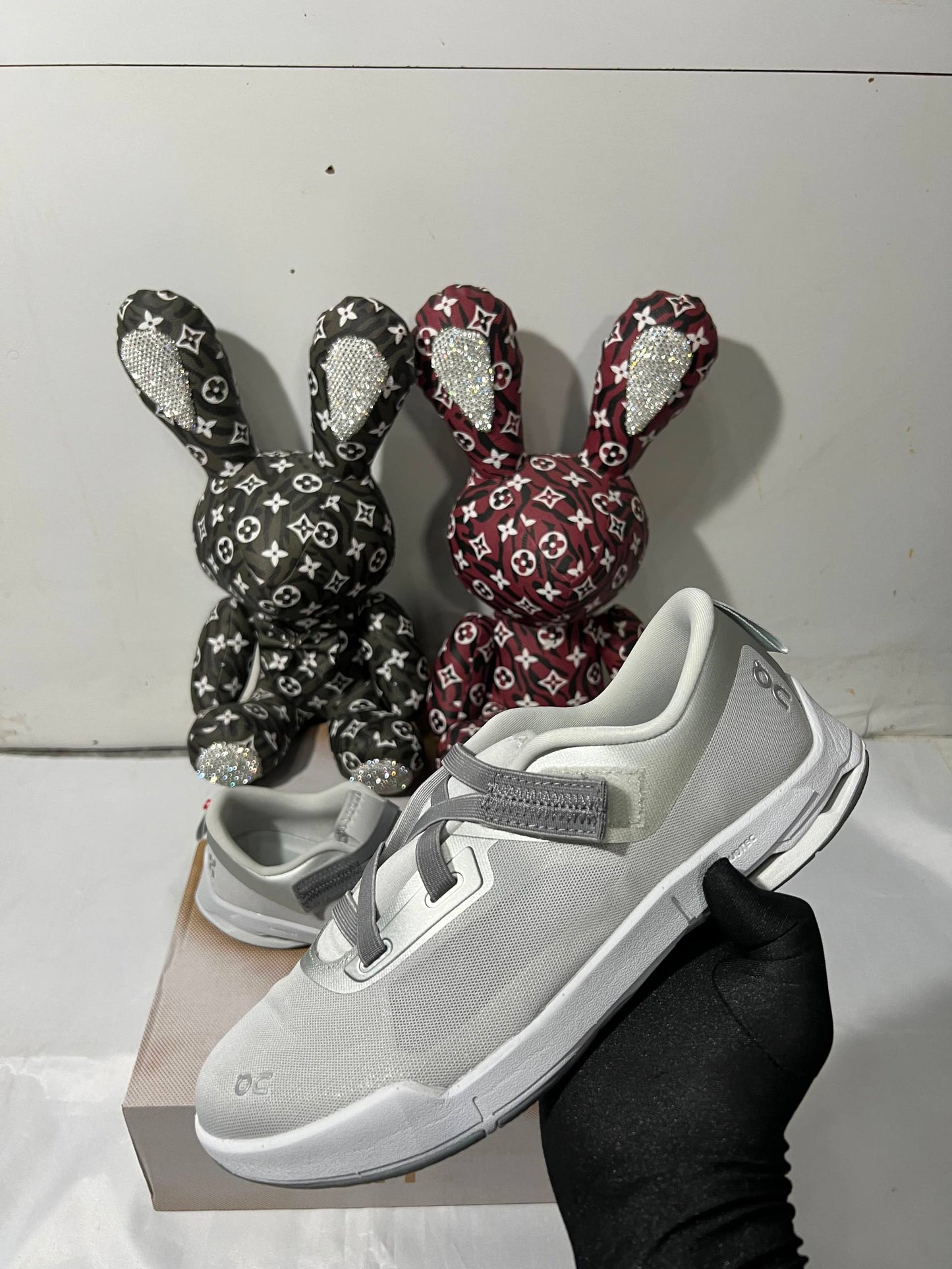 On cloud nova moon 🌙 Gray
New Arrivals 🤩
36-45 AVAILABLE 😇
200 dhs🇦🇪🇦🇪

Zain242
❣️❣️❣️