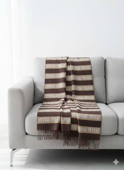 𝗔𝗩𝗔𝗜𝗟𝗔𝗕𝗟𝗘 𝗦𝗖𝗔𝗥𝗙‼️

WINTER's SCARF 🧣🧣
ᴄᴏᴛᴛᴏɴ ᴍᴀᴛᴇʀɪᴀʟ
LONG ᴛᴀssᴇʟ
sɪᴢᴇ : 190 x 65 cm

45 dhs🪙🌨️

Zain31
♥️♥️♥️