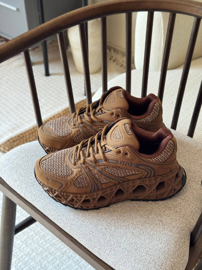 DIOR B 35 top sneakers

vip quality

Size: 40 to 46 
560 dhs🇦🇪🇦🇪

Zain185
♥️♥️♥️