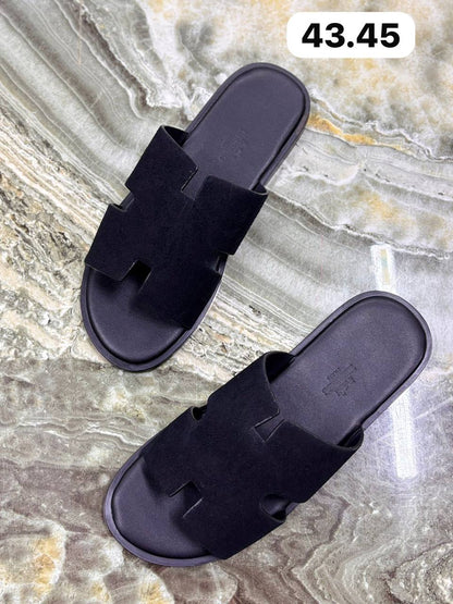 Hermes men slipper
120 dhs🇦🇪

40-46

Zain55
♥️♥️♥️