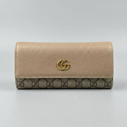 Gucci

100 dhs🇦🇪🇦🇪

Withbox 
High quality 

Zain50
♥️♥️♥️