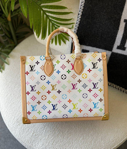 🌿💗*Louis Vuitton*😍🍃
    
             ❄️❄️

     🍃 😍🙃😍 💫
For Price 👇 WTSP Text Zain 0568585901

Zain246
♥️♥️♥️