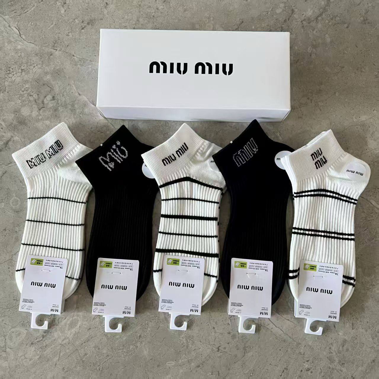 SUCKS 
35 dhs🪙🌨️
with box 
🎁🎁🎁

5in1

Zain90
♥️♥️♥️