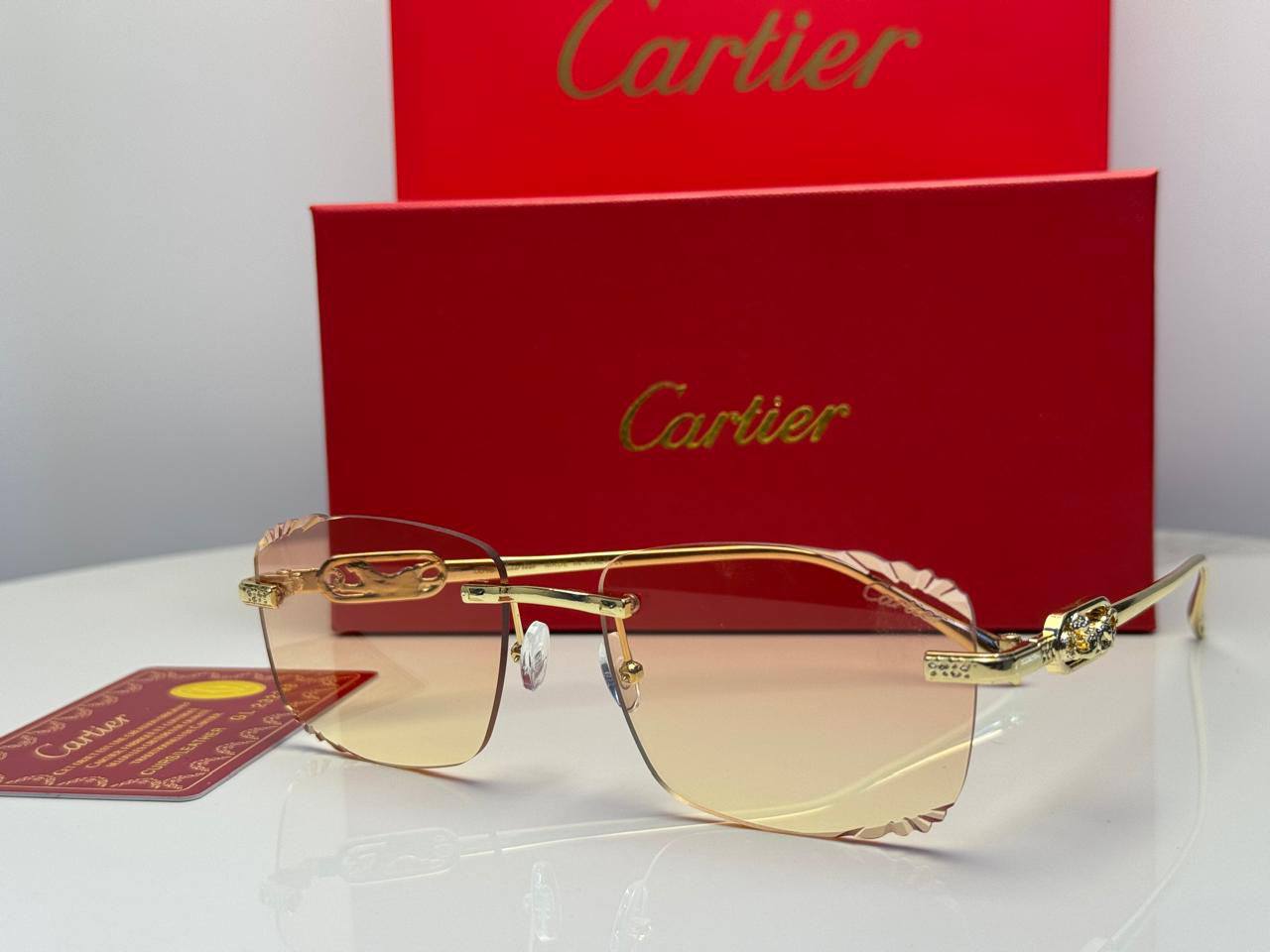 Sunglasses
70 dhs✅

Zain182
♥️♥️♥️