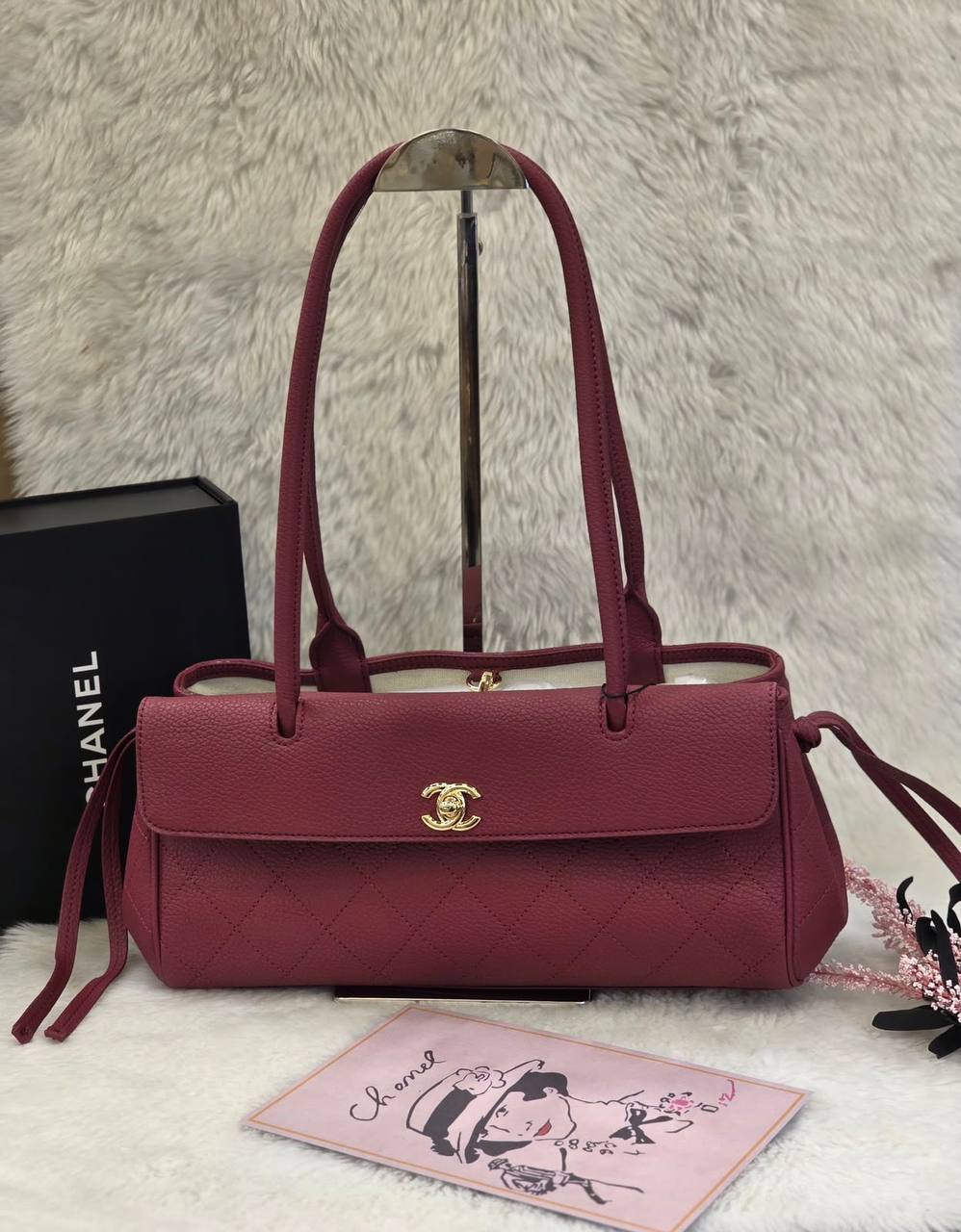 Chanel 
Master❣️❣️
  31Cm With Box
320 dhs🇦🇪🇦🇪

Zain131
♥️♥️♥️