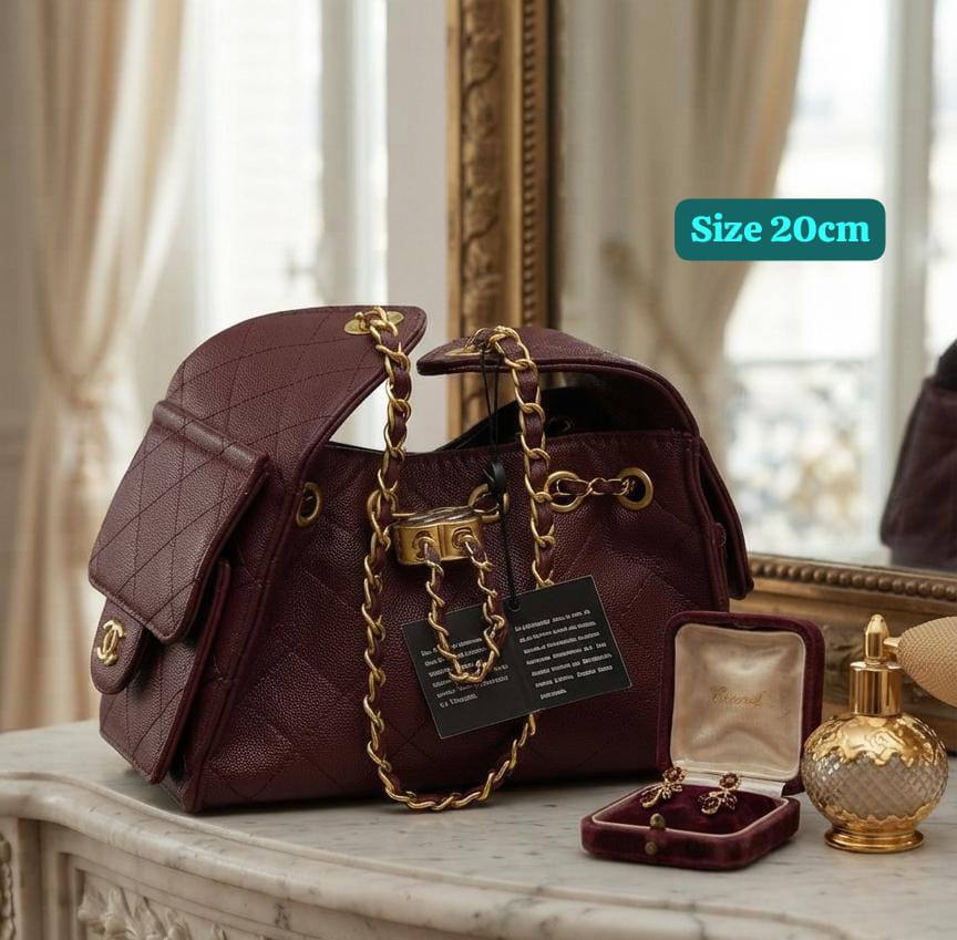 Chanel
Good quality 
with box 
120 dhs✅

Zain186
♥️♥️♥️