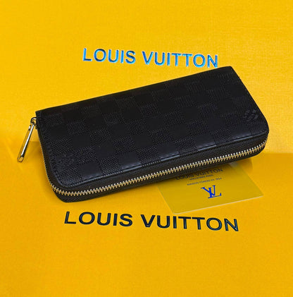 LV

With box
40 dhs🇦🇪🇦🇪🇦🇪

Zain93
♥️♥️♥️
