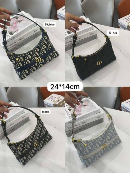 🌸 Dior miss Caro
1️⃣ First Quality +🎁
Size: 24 * 14 cm
80 dhs❣️
with box 🎁

Zain115
♥️♥️♥️
