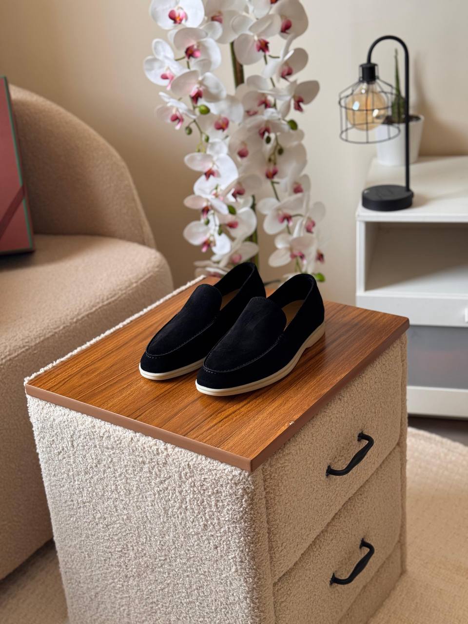 LORO Piana SUMMER WALK
*AAA quality*
*SIZE: 40 to 47*
450 dhs🪙🌺

Zain185
♥️♥️♥️