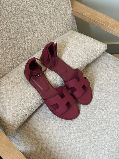 Hermes

𝐒𝐢𝐳𝐞𝐬: 𝟑𝟔 — 𝟒𝟏

430 dhs🇦🇪🇦🇪
Zain298
♥️♥️♥️