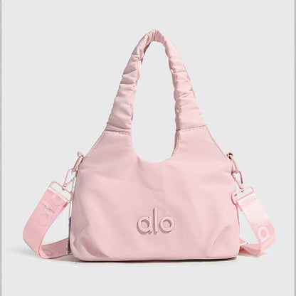 Alo 
70 dhs✅
size 24×10×14cm

Zain42
♥️♥️♥️