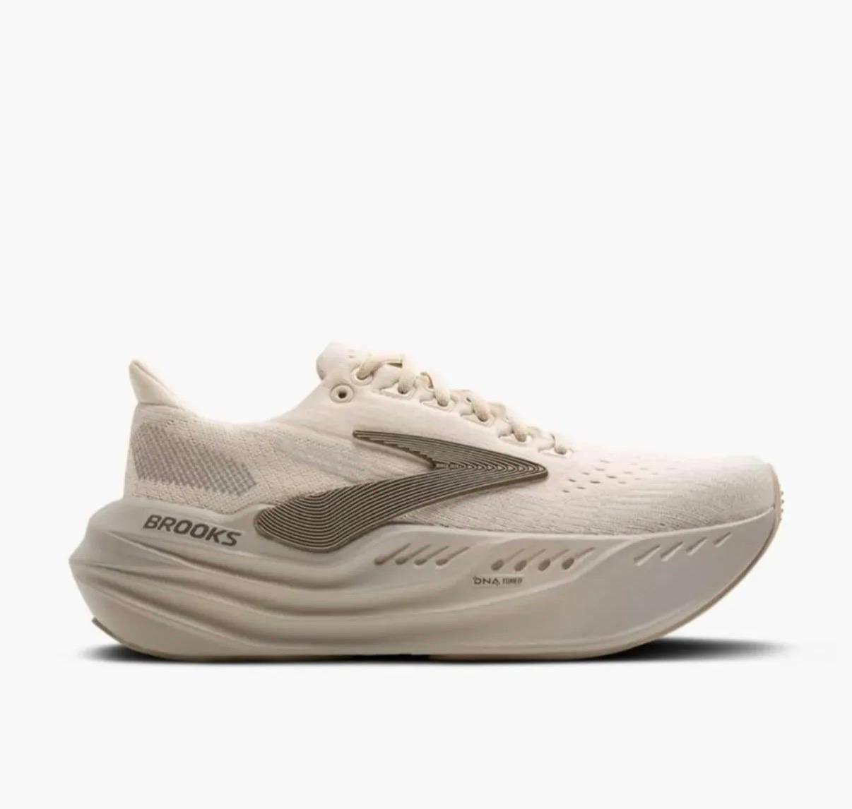 Brooks Glycerin Max , 
Size 36 to  45 , 
220 dhs🪙🌨️

Zain196
♥️♥️♥️