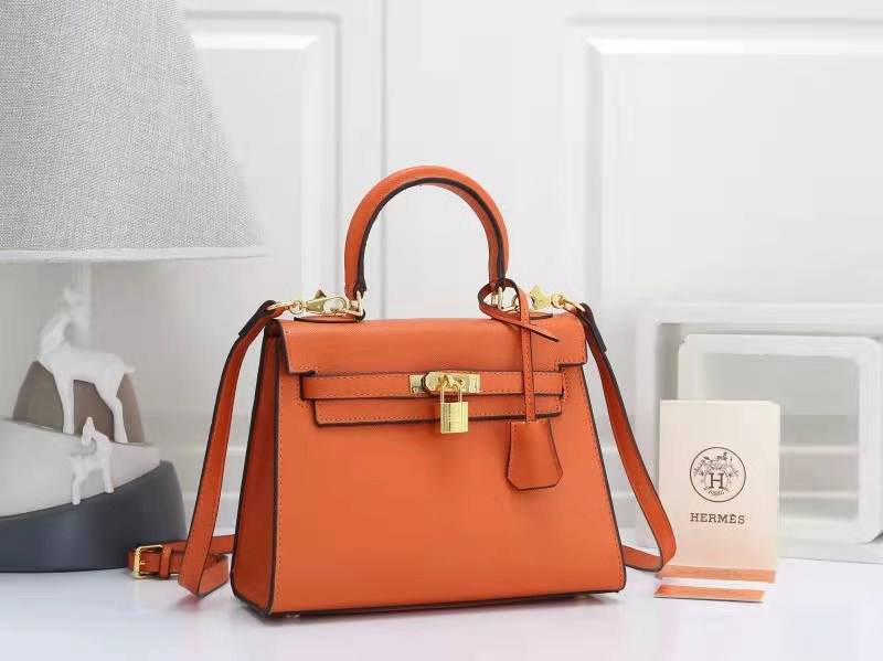 Hermes
100 dhs✅
high quality 25cm

Zain26
♥️♥️♥️