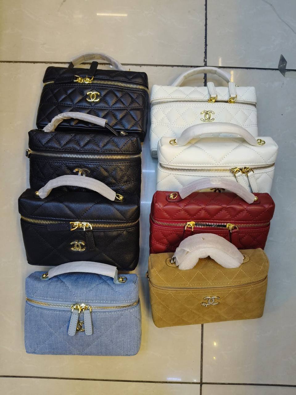 Chanel
Master
260 dhs❣️

Zain10
♥️♥️♥️