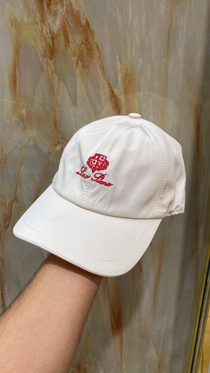 Loro Piana Cap

Master

85 dhs🇦🇪🇦🇪

With Paper Bag

Zain33