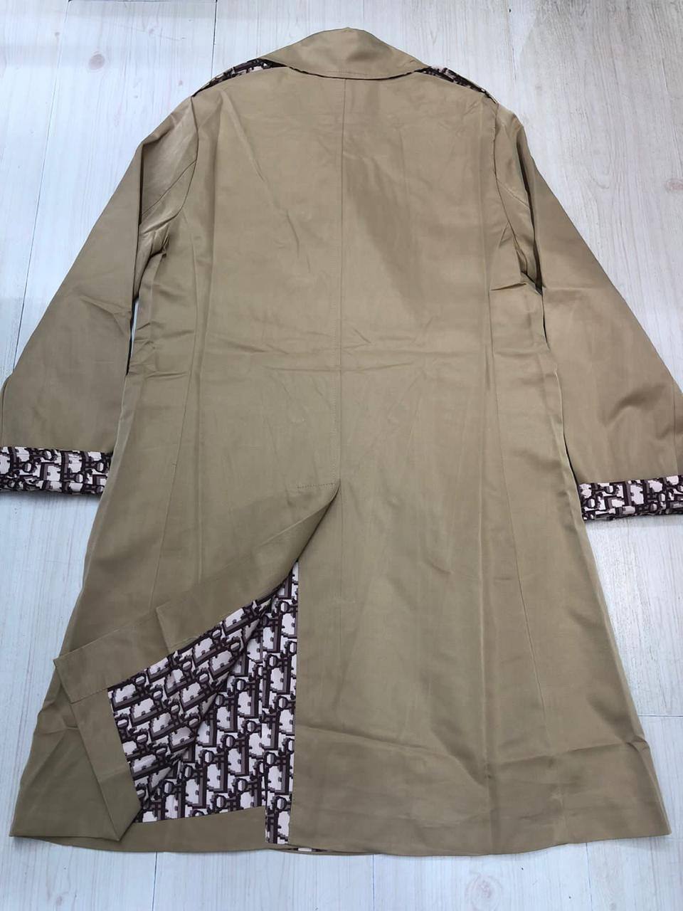 *New collections 💕💕     
280 dhs✅
*good  quality  
*Sizes:S M L xl* 
*AVAILABL

Zain231
♥️♥️♥️