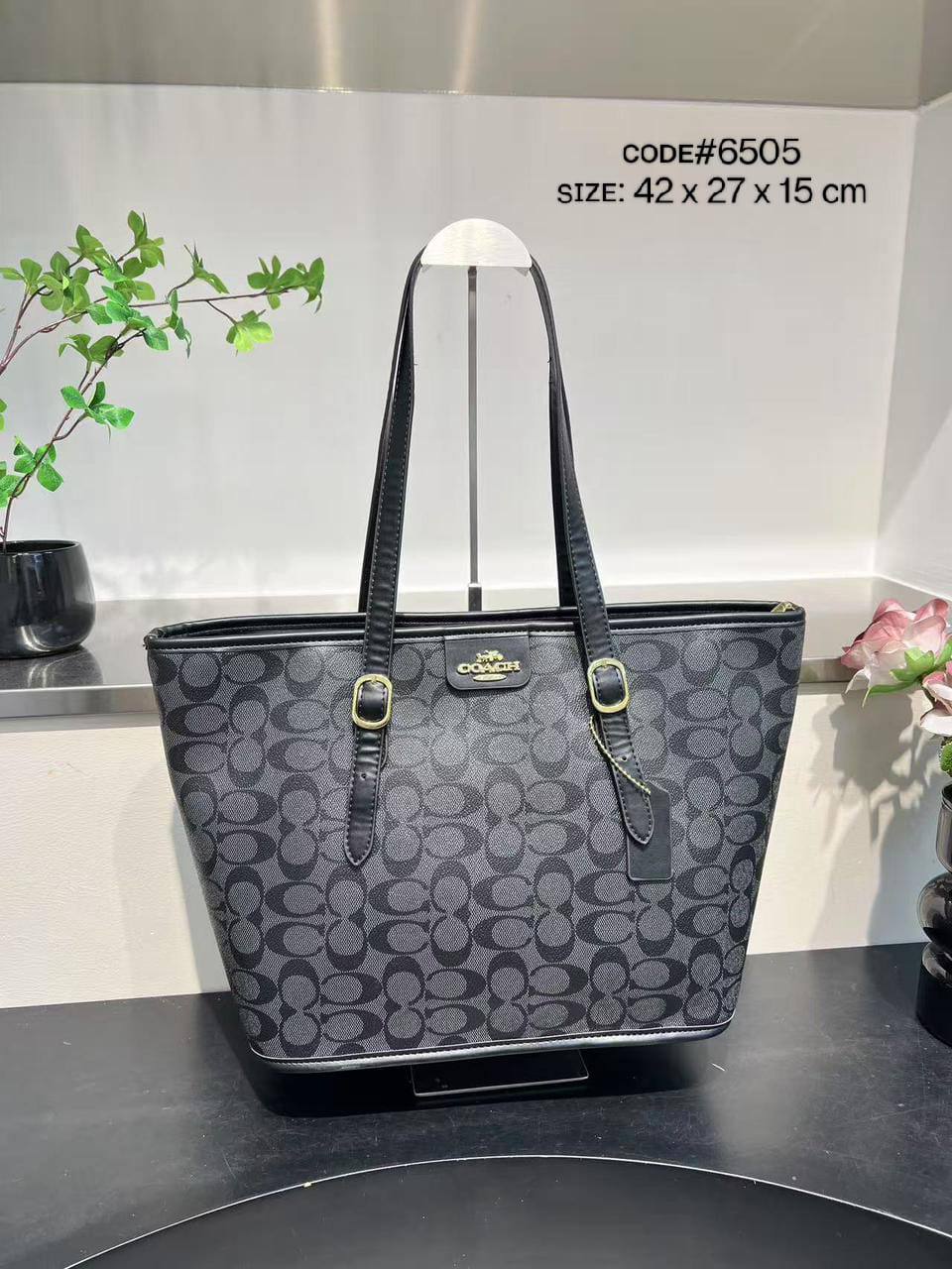 COACH ᴛᴏᴛᴇʙᴀɢ
sʜᴏᴜʟᴅᴇʀ ʙᴀɢ
ᴢɪᴘᴘᴇʀ ᴛʏᴘᴇ
sɪᴢᴇ : 42 cm

70 dhs✅

Zain31
♥️♥️♥️
