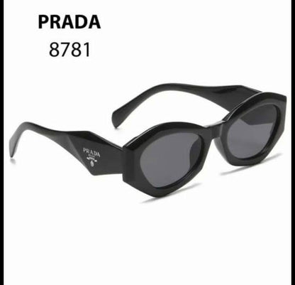 Prada
Master quality 
180 dhs🌺

Zain126
♥️♥️♥️
