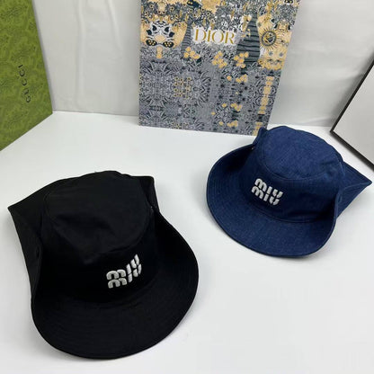 MIU MIU HATS

Available again
240 dhs🇦🇪🇦🇪

Zain328
♥️♥️♥️