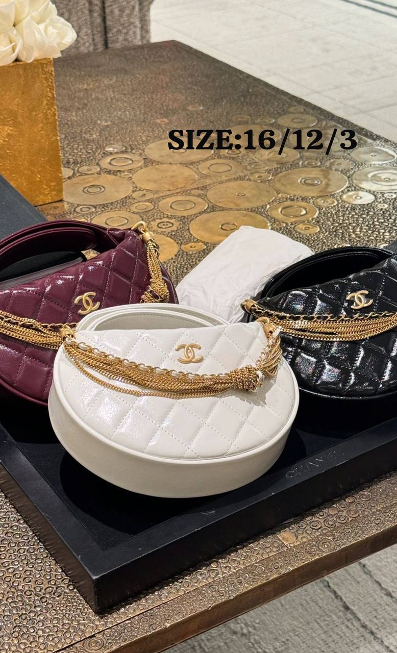 Chanel

110 dhs👑

with box
🎁🎁🎁

Zain07
♥️♥️♥️