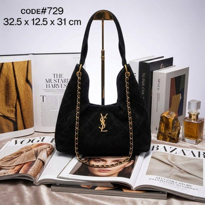 YSL SAINT LAURENT ʜᴏʙᴏ ʙᴀɢ
ᴄʜᴀᴍᴏɪs ʟᴇᴀᴛʜᴇʀ ᴍᴀᴛᴇʀɪᴀʟ
ᴡɪᴛʜ  ʙᴇʟᴛ sᴛʀᴀᴘ
ɢᴏʟᴅ ʜᴀʀᴅᴡᴀʀᴇ
sɪᴢᴇ 32.5 ᴄm

70 dhs✅

Zain31
♥️♥️♥️