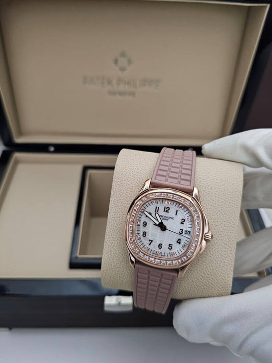 PATEK PHILIPPE
( WOMEN )
Swiss Movement🇨🇭
Water Resistant 💧
Sapphire Crystal 
Super Master Quality 
With Original Box  📦🛍️
For Price 👇 WhatsApp✅
0568585901 
0507557372
0552275751 Owner Zain 👌

Zain282
♥️♥️♥️