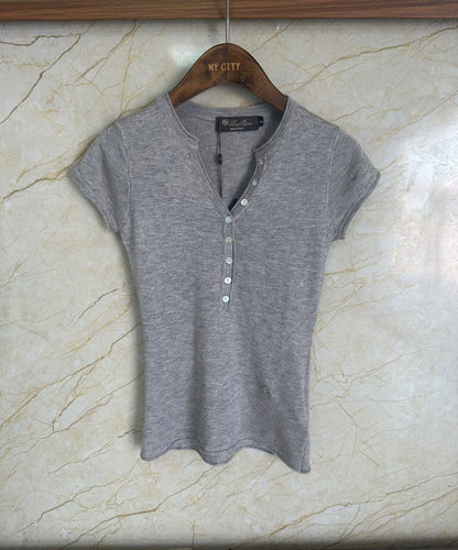 *LORO PIANA*
Women’s Cashmere Tshirt 
Master Quality 
SML
320 dhs🇦🇪🇦🇪

Zain276
♥️♥️♥️
