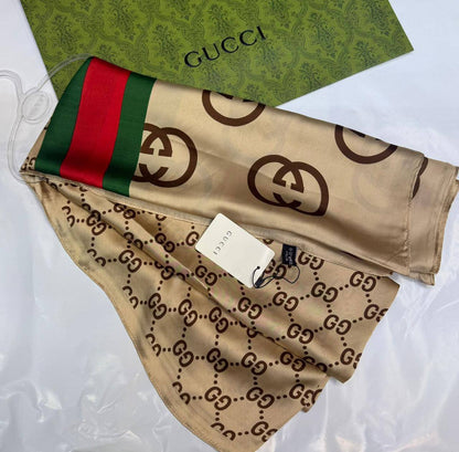 LV - Gucci
Silk scarf 
40 dhs✅
55 dhs✅ 

with box🎁🎁🎁

Zain93
♥️♥️♥️