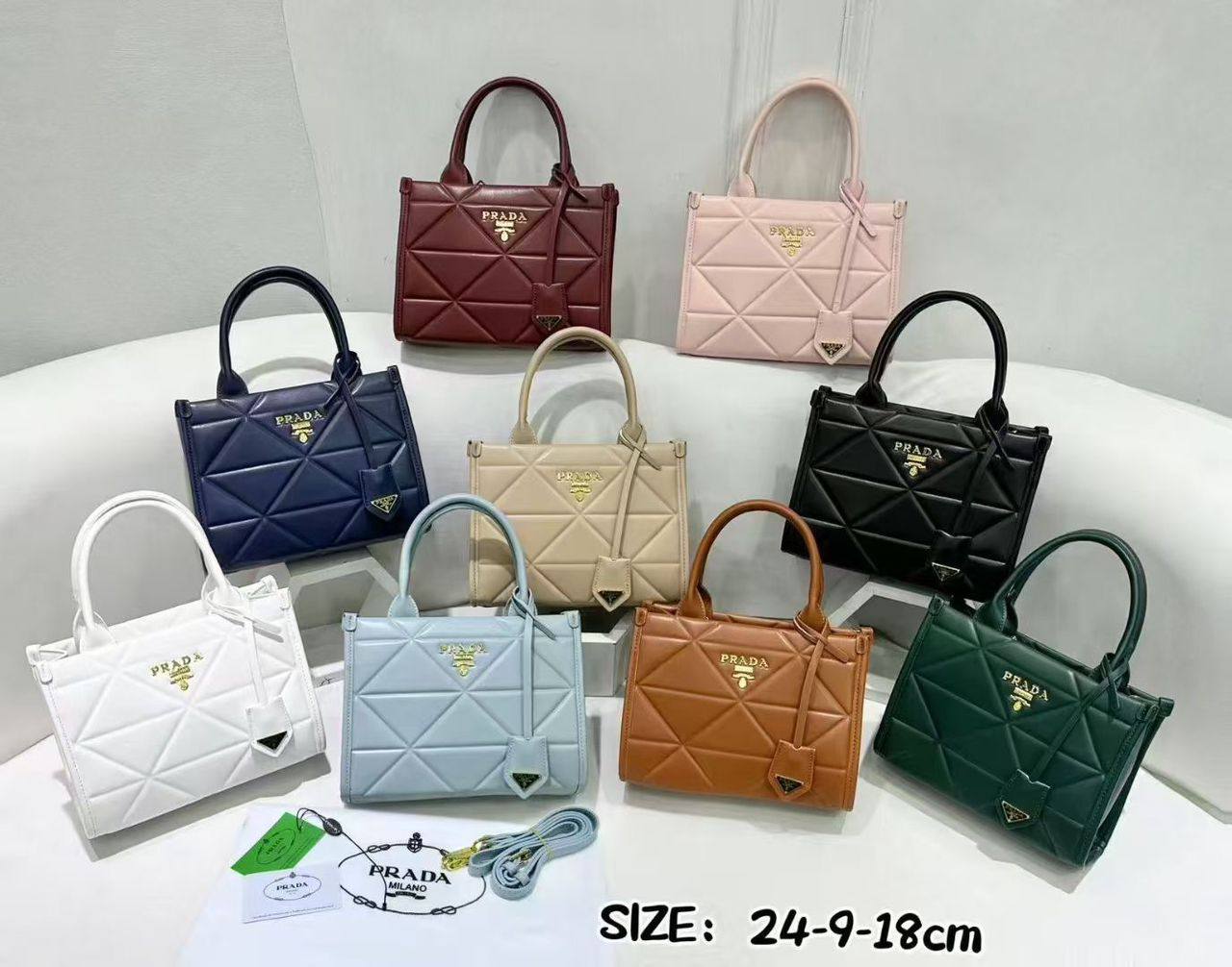 offer bags
Small 100 dhs💓
Big 120 💓

Zain129
♥️♥️♥️