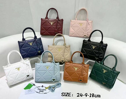 offer bags
Small 100 dhs💓
Big 120 💓

Zain129
♥️♥️♥️
