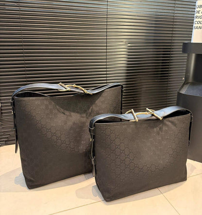 GUCCI 

COPY ONE 

RESTOCK 

BIG SIZE 160 DHS……
SMALL SIZE 155 DHS…..

Zain295
♥️♥️♥️